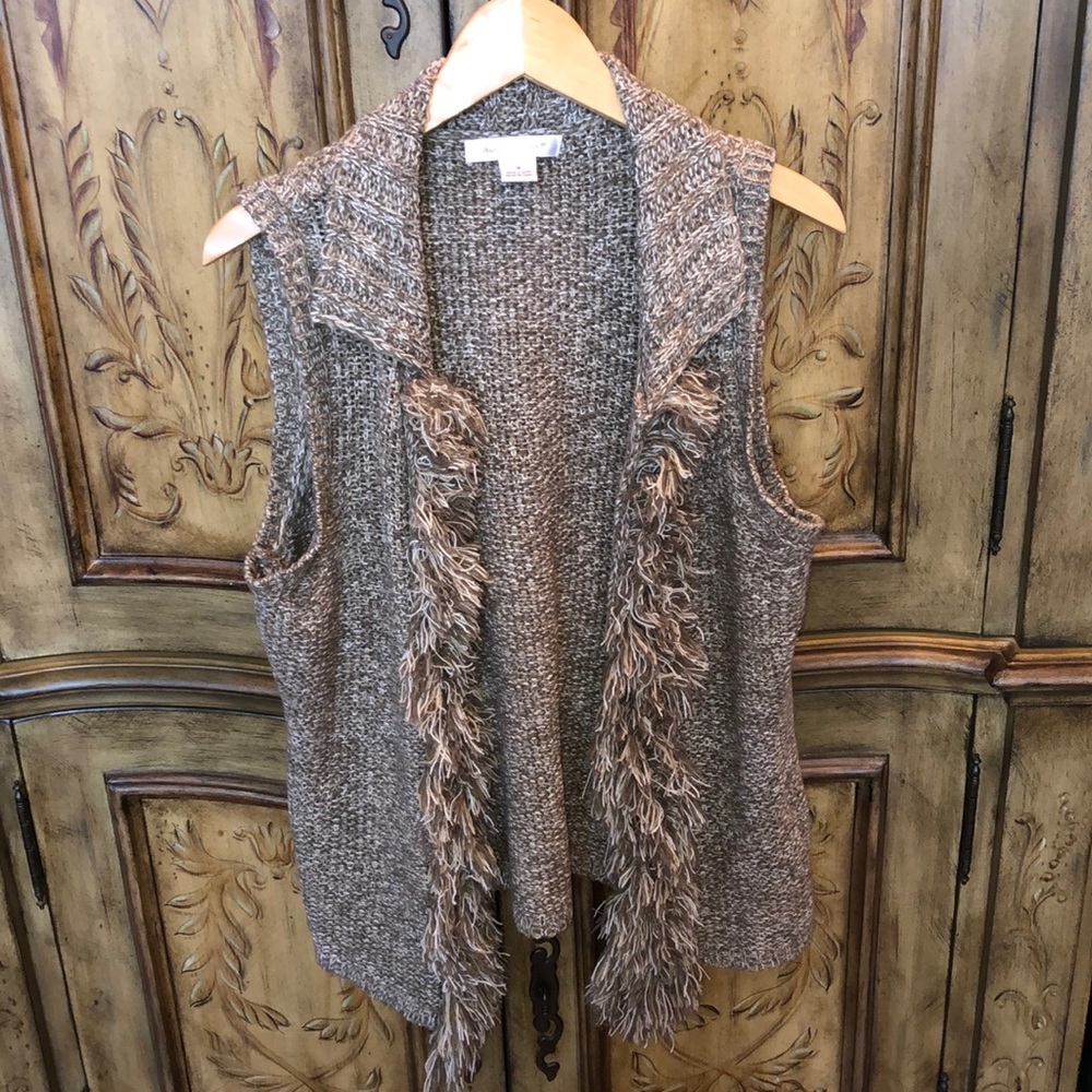 August Silk sweater vest